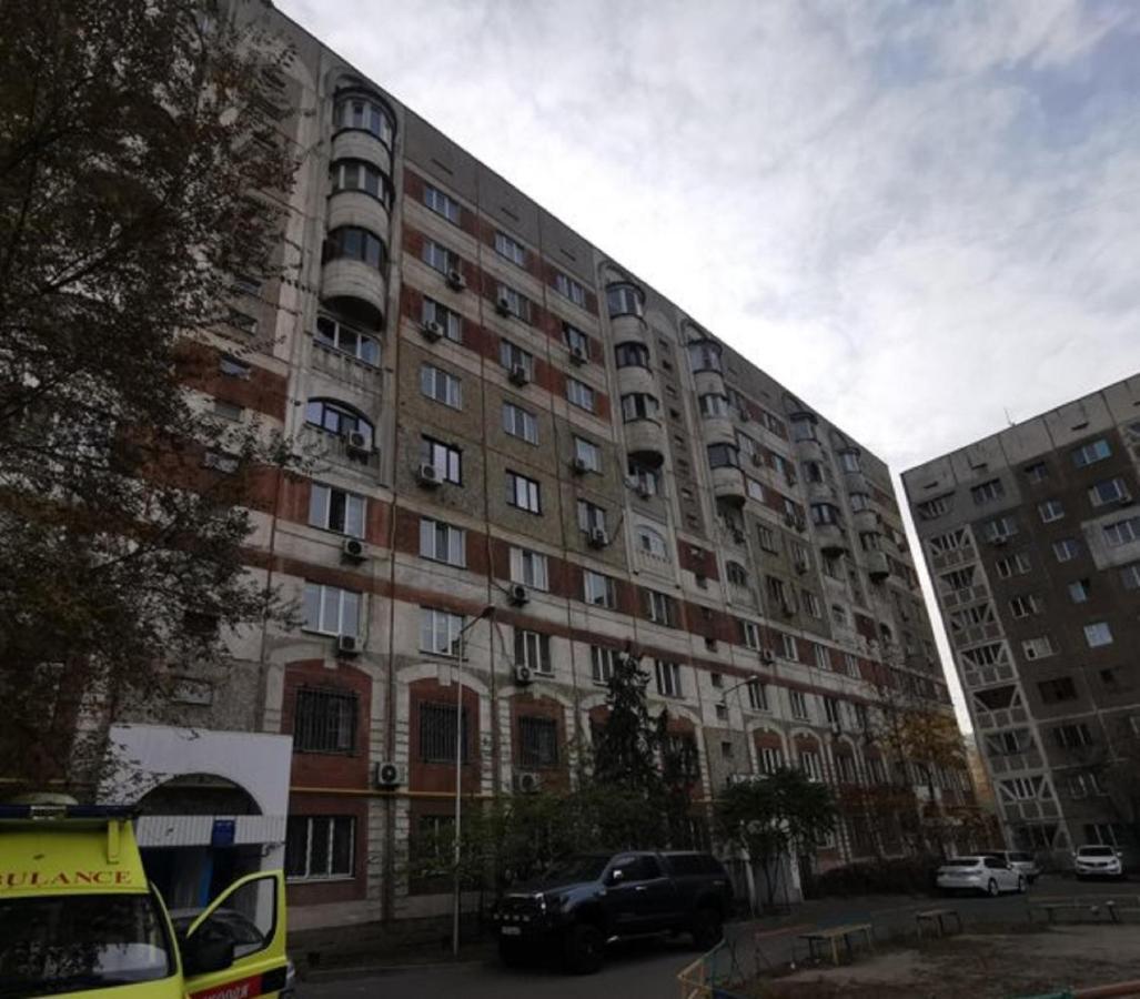 Апартаменты На Улице Розыбакиева, 103 Almaty Exteriér fotografie